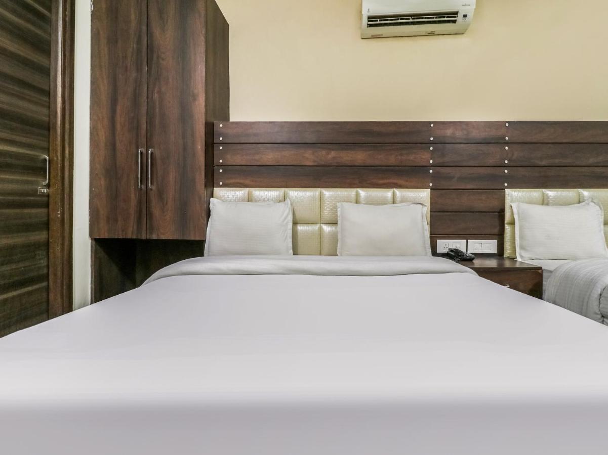 Oyo 1977 Hotel Grand Galaxy Amritsar Exteriér fotografie