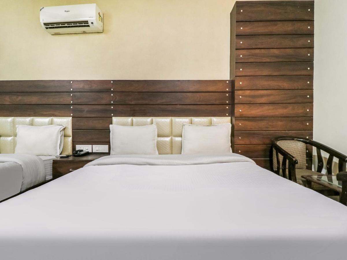 Oyo 1977 Hotel Grand Galaxy Amritsar Exteriér fotografie