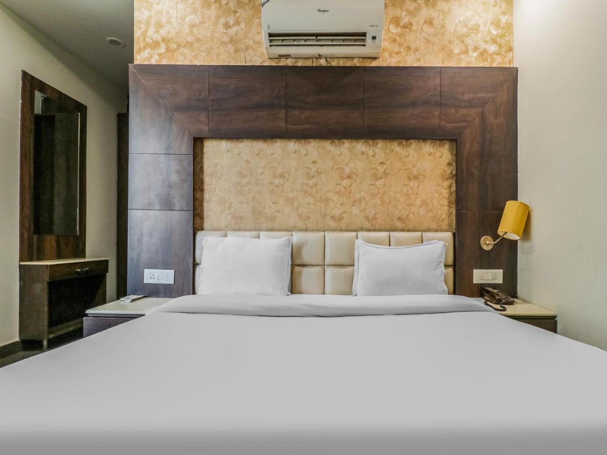 Oyo 1977 Hotel Grand Galaxy Amritsar Exteriér fotografie